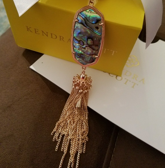 Kendra Scott Rayne Rose Gold Necklace - Picture 2 of 3